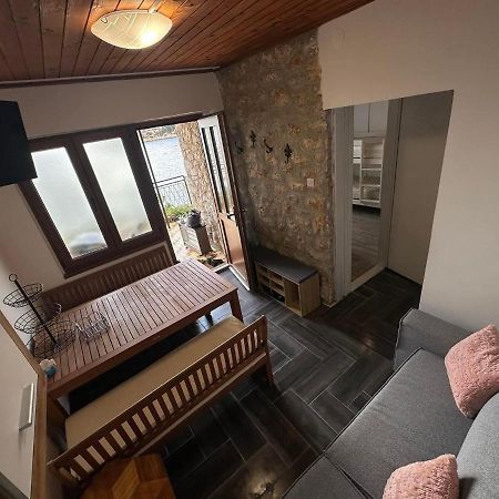 Apartments Stokic ดอนยา กลาดา ภายนอก รูปภาพ
